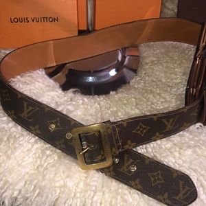 LOUIS VUITTON BELT
